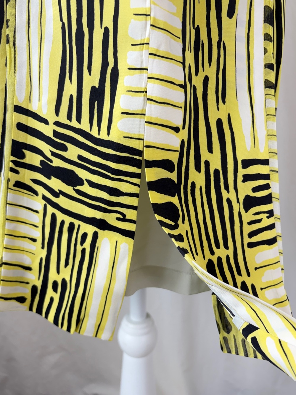 Diane Von Furstenberg DVF Hayley Silk Print Pleated Dress Sz 6 Yellow Black - Picture 11 of 17